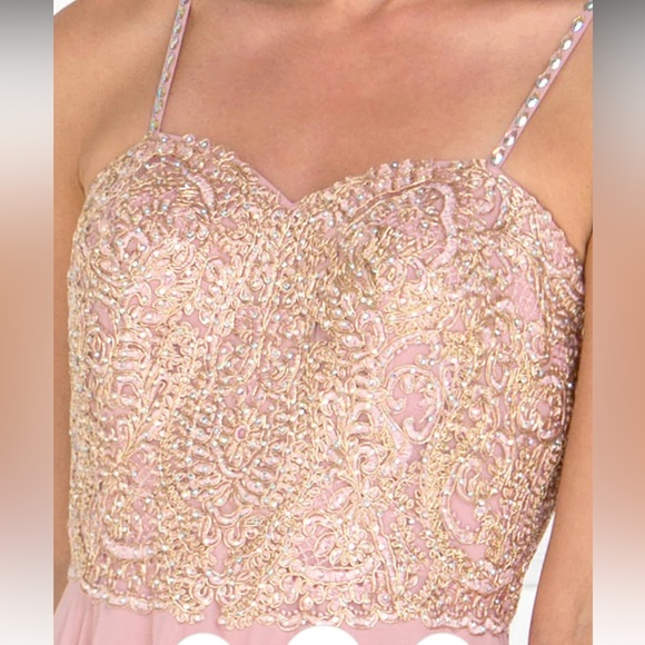 Full length gown - Picture 2 of 8